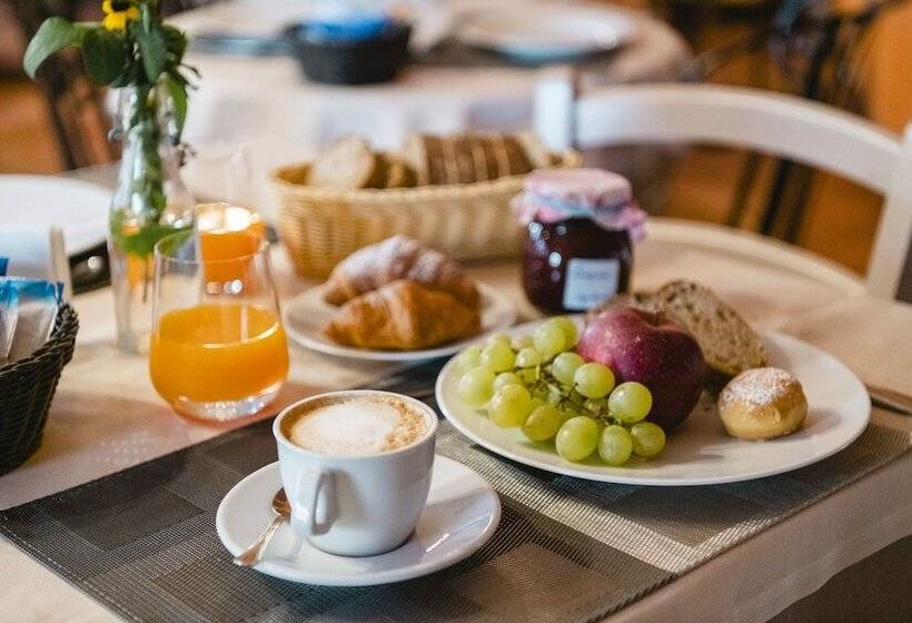 Отель Le Lanterne