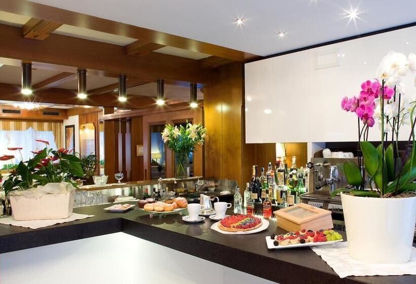 酒店 Olympic Royal