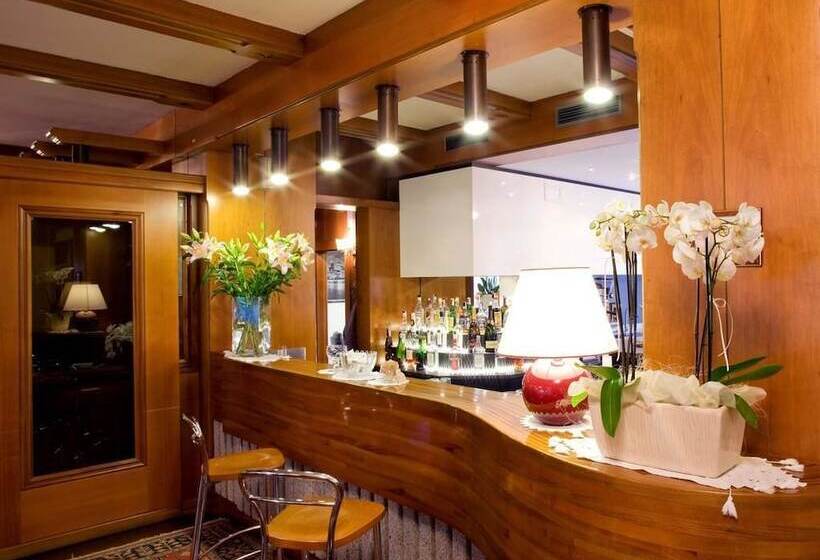 酒店 Olympic Royal