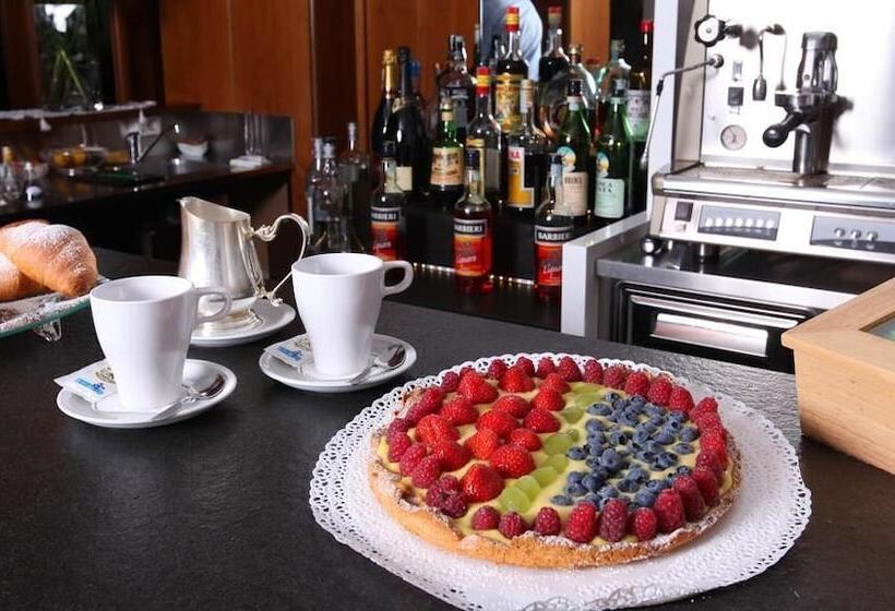 酒店 Olympic Royal