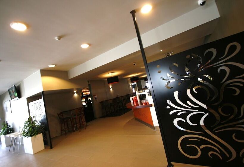 בית מלון כפרי Pedens