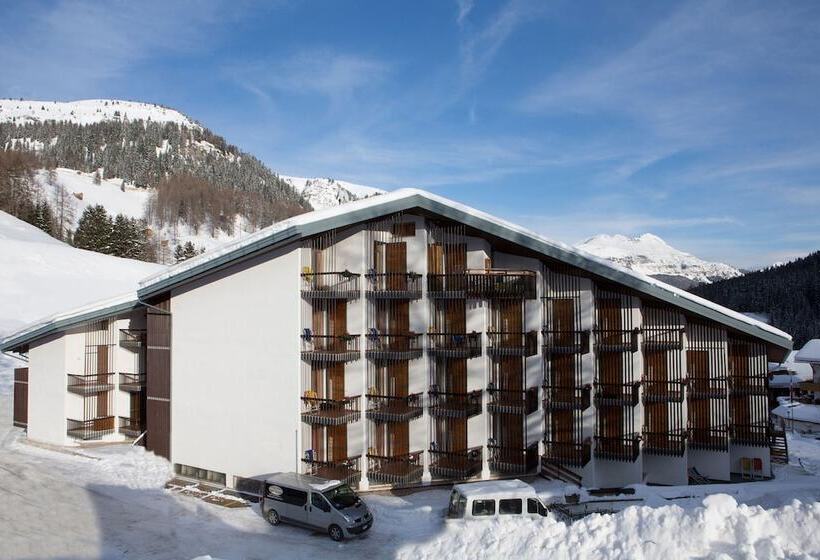 ホテル Portavescovo