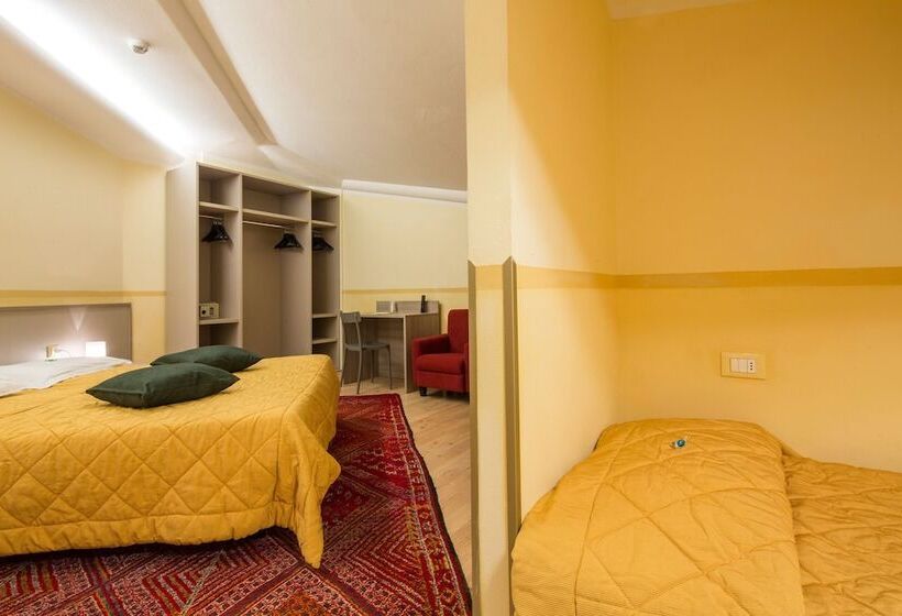 ホテル Portavescovo