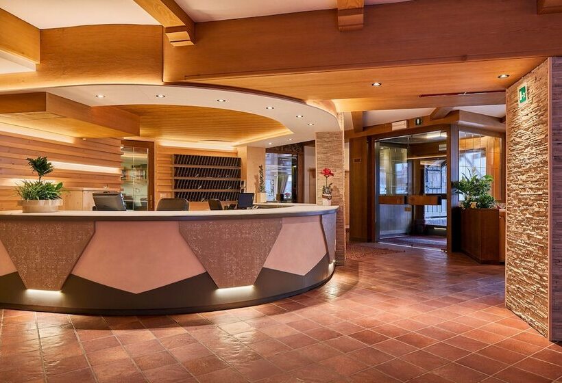 ホテル Portavescovo