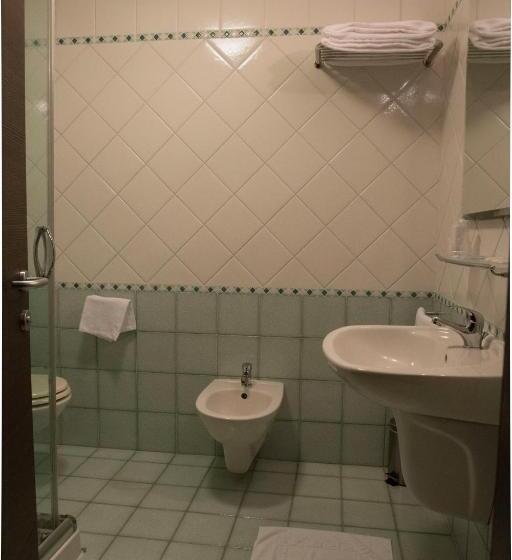 호텔 Ristorante Da Tonino