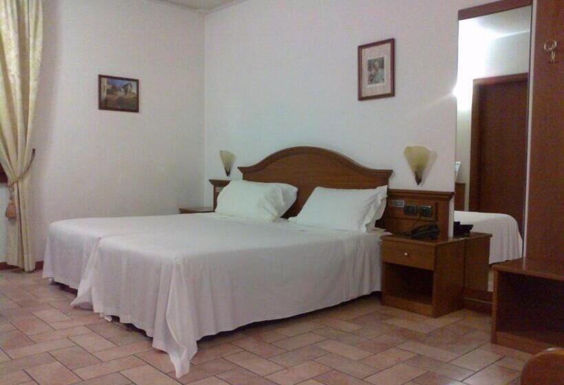 فندق Ristorante La Bettola