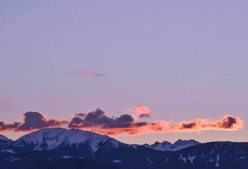 בית מלון כפרי Stella Alpina