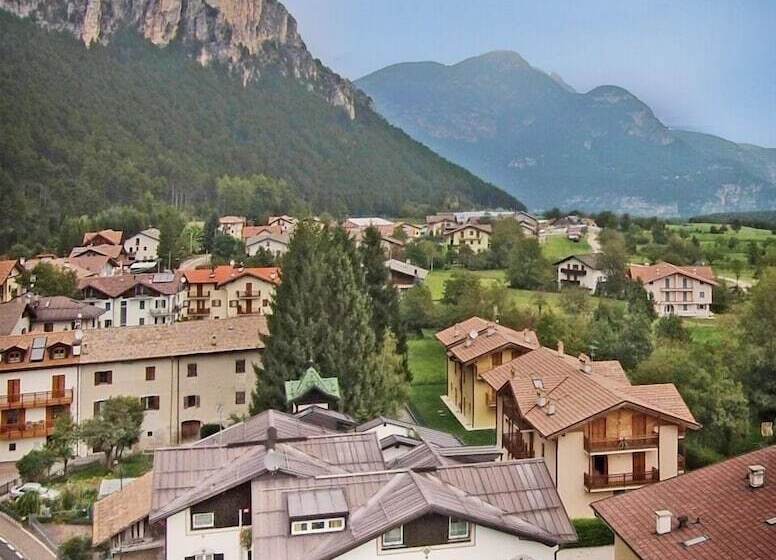 בית מלון כפרי Stella Alpina