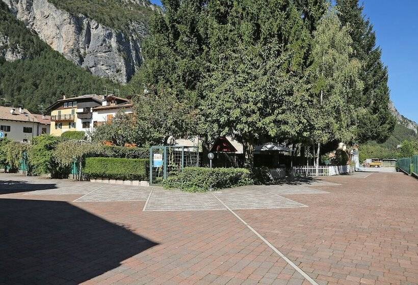 בית מלון כפרי Stella Alpina