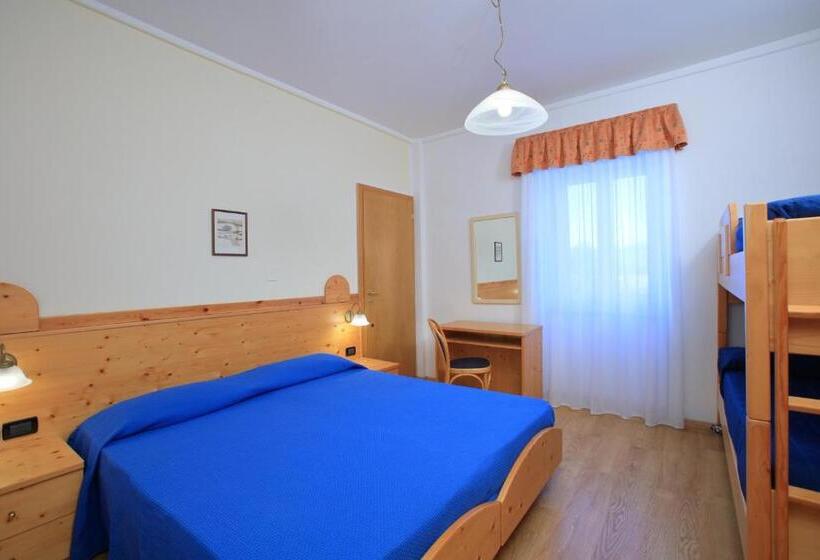 בית מלון כפרי Stella Alpina