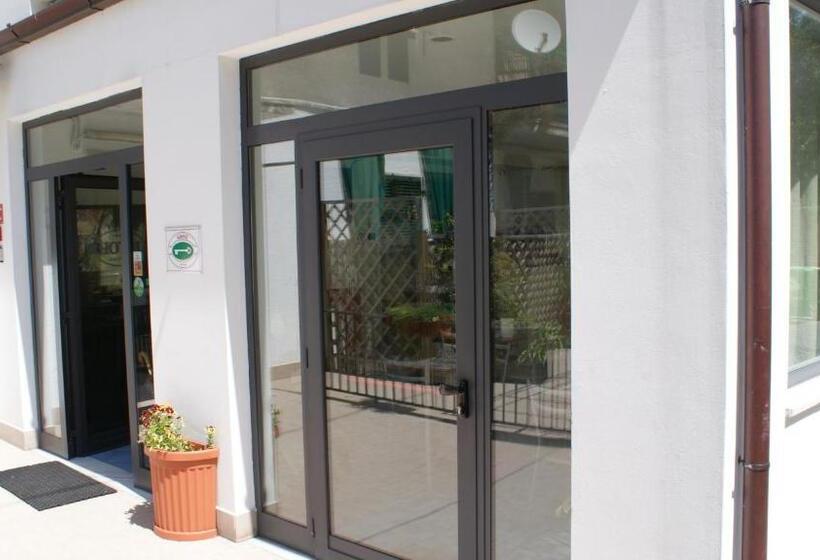 ホテル Stella Marina