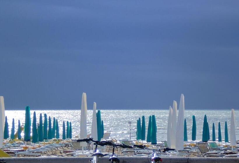 호텔 Suite Erica Lignano