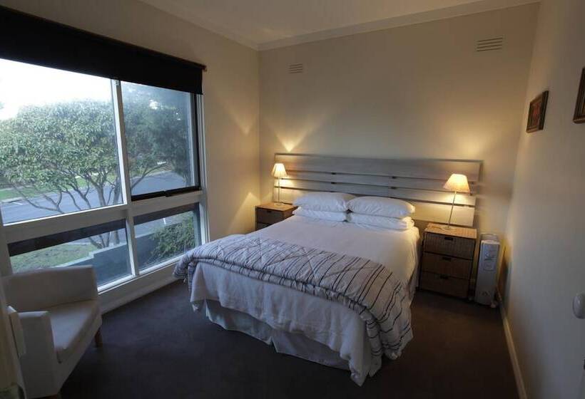 호텔 The Castle  Villa By The Sea