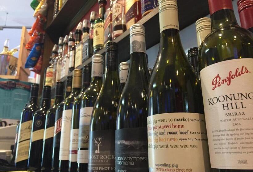 The Wharf Hotel Wynyard