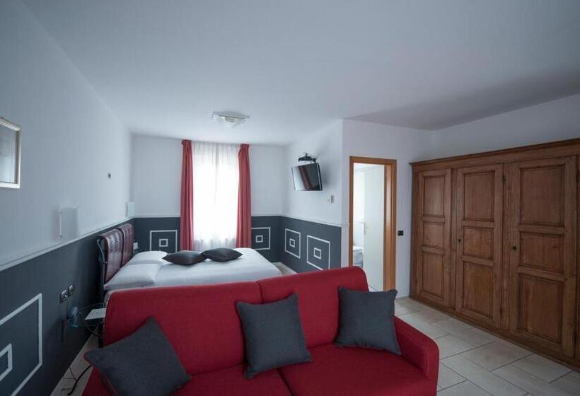 فندق Villa Colico