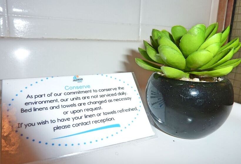 Jadran Motel & El Jays Holiday Lodge