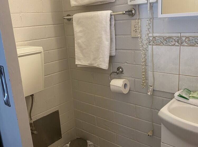 Millers Cottage Motel