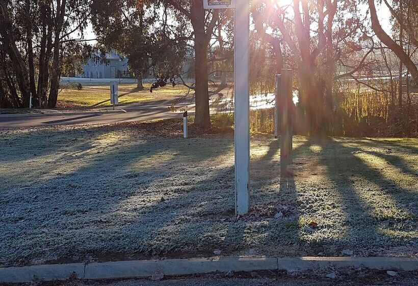 Millers Cottage Motel