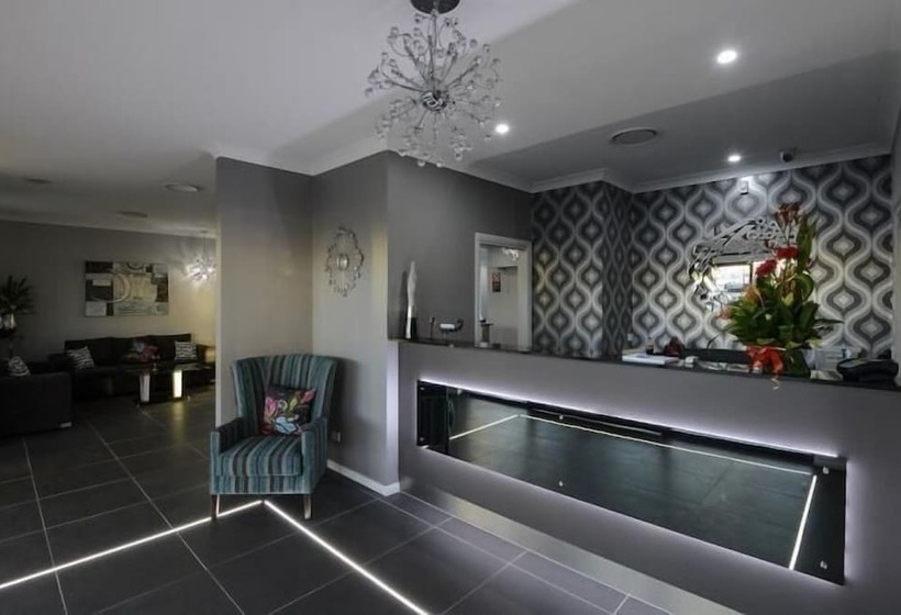 מוטל Astro Dish Motor Inn