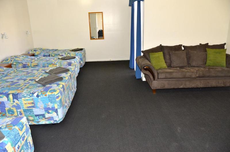 مُتل Charleville Waltzing Matilda Motor Inn