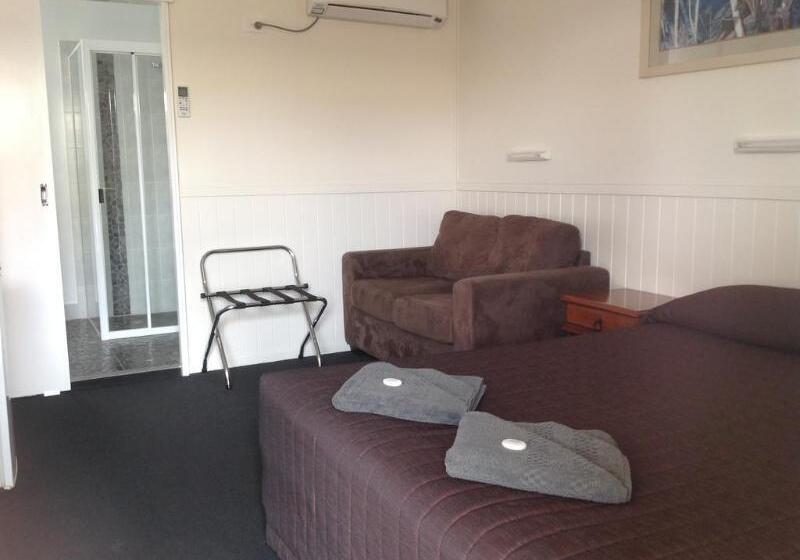 مُتل Charleville Waltzing Matilda Motor Inn