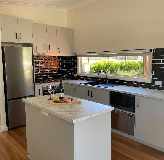 מוטל Corowa Bindaree Holiday Park