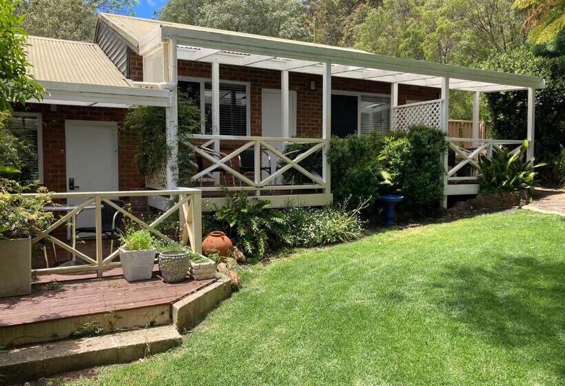 Edge Of The Forest Motel