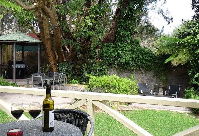 Edge Of The Forest Motel