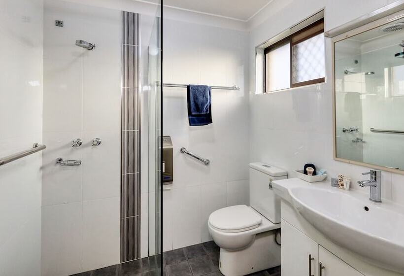 مُتل Forest Lodge Motor Inn & Restaurant