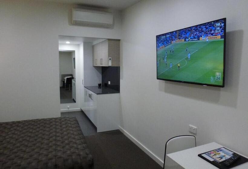 مُتل Tower Motor Inn