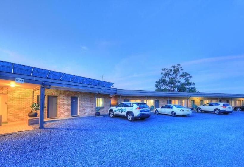 מוטל Hilldrop Motor Inn