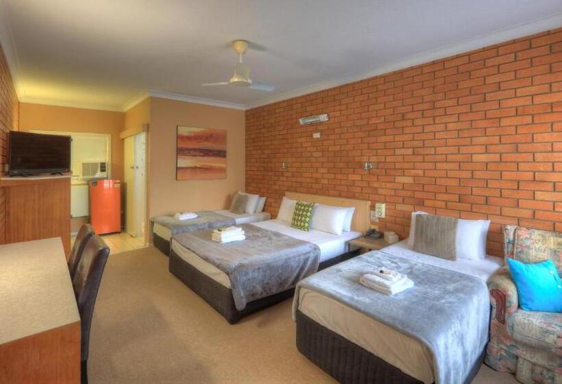 מוטל Hilldrop Motor Inn