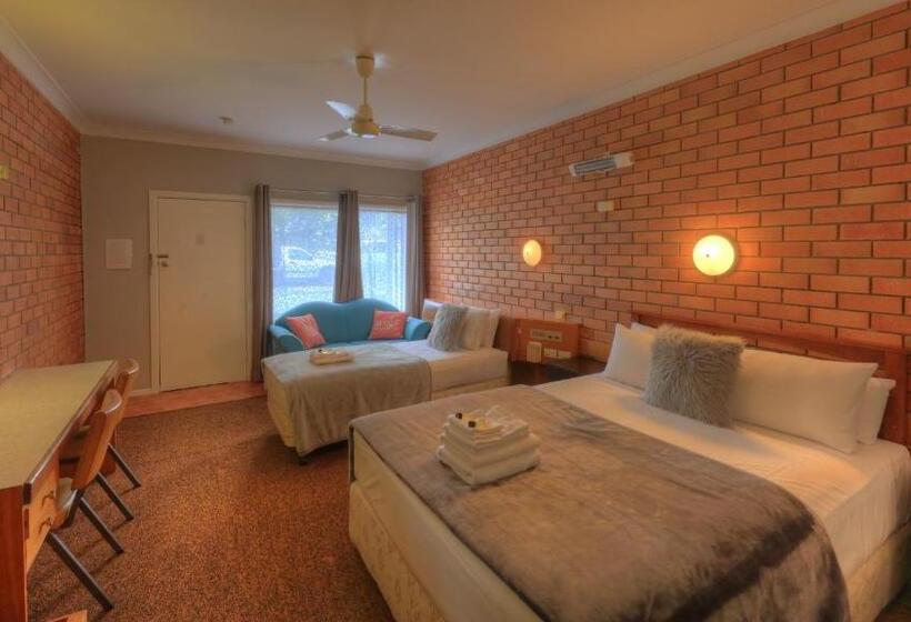 מוטל Hilldrop Motor Inn