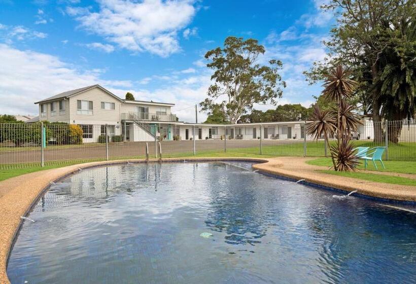 مُتل Hive Hotel, Moruya