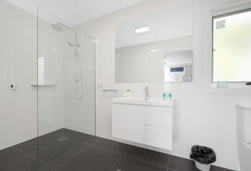 مُتل Hive Hotel, Moruya