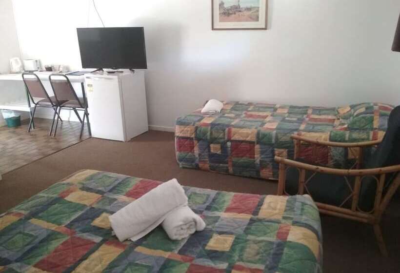 مُتل Ironbark Inn