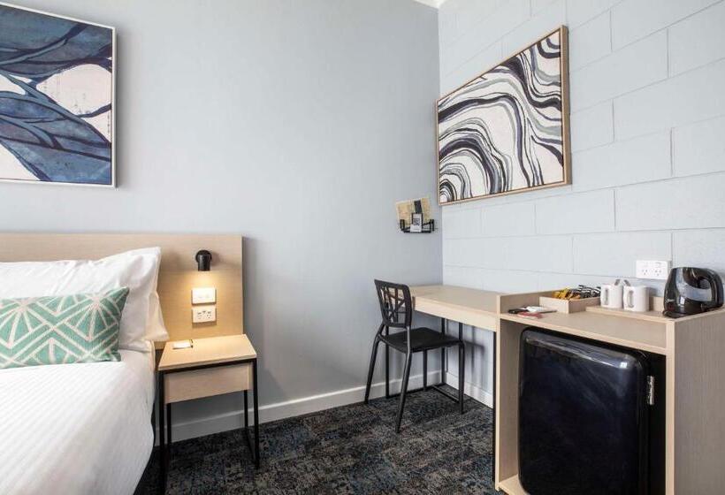 مُتل Nightcap At Rex