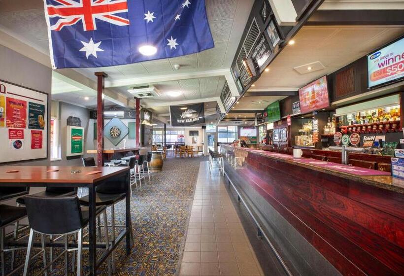 مُتل Nightcap At Rex