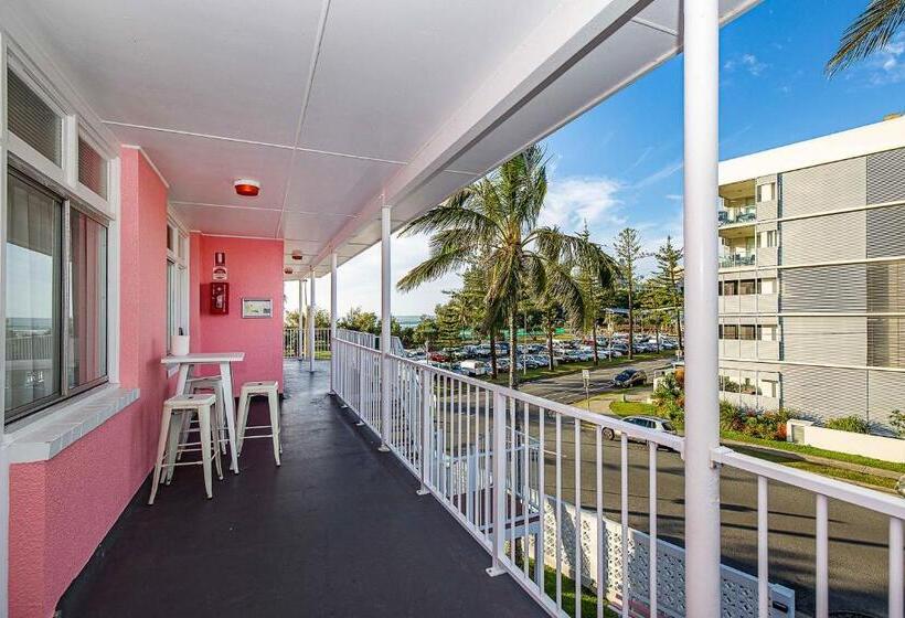 فندق على الطريق The Pink Hotel Coolangatta