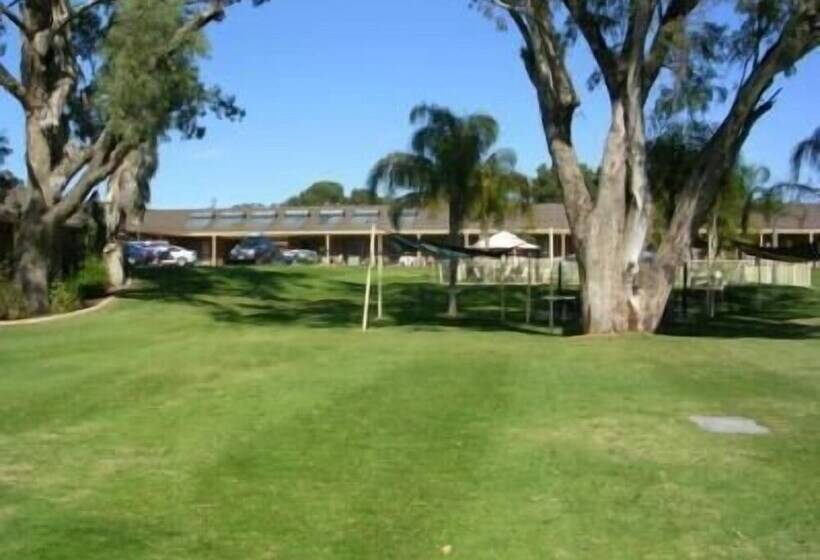 מוטל Tocumwal Golf Resort