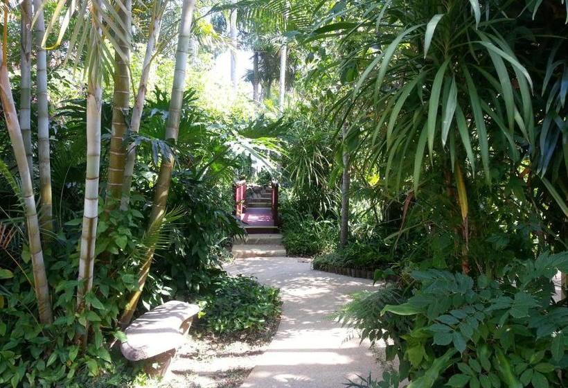 Мотель Tropic Oasis