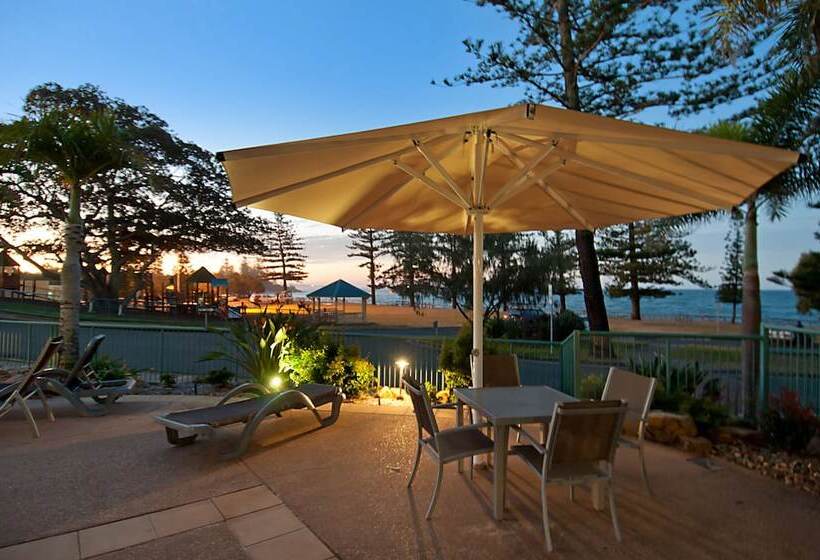 Norfolks On Moffat Beach