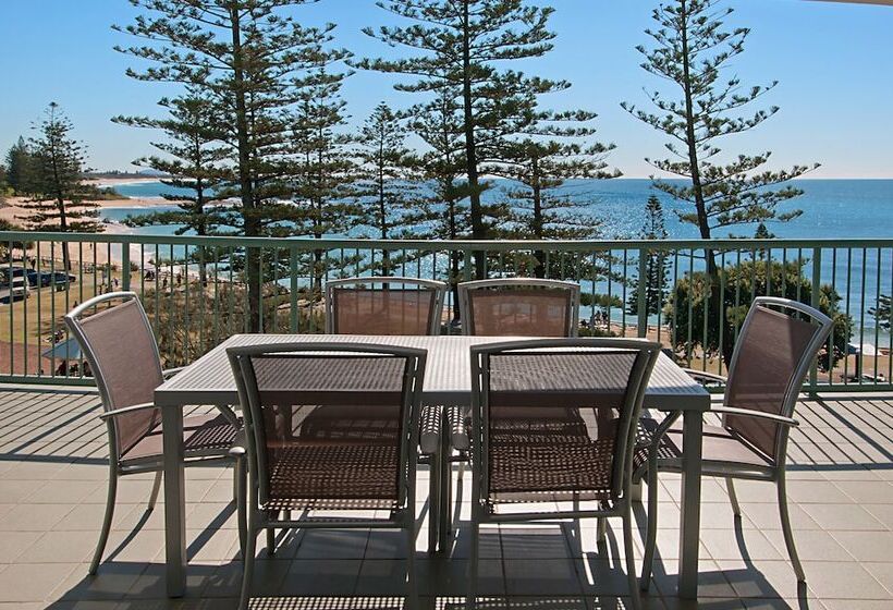 Norfolks On Moffat Beach