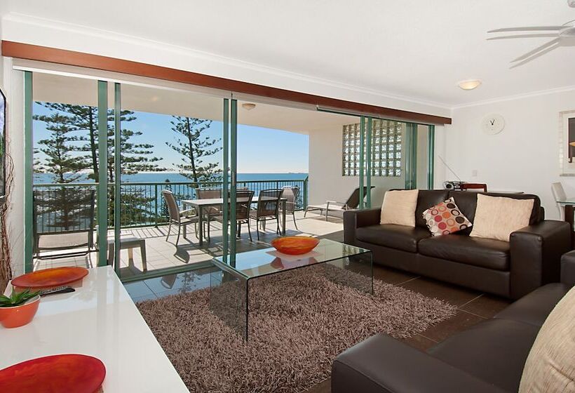 Norfolks On Moffat Beach