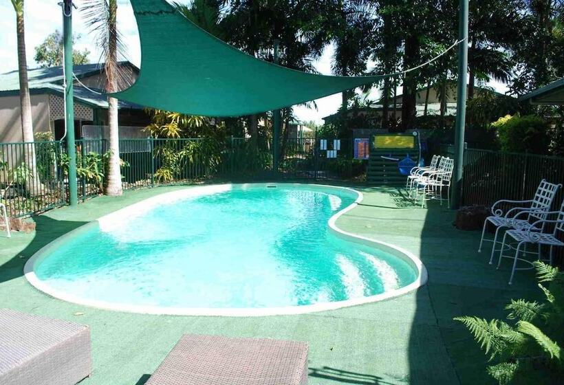 Rainforest Motel