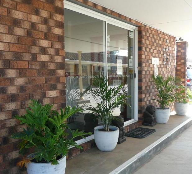 Rosebourne Gardens Motel