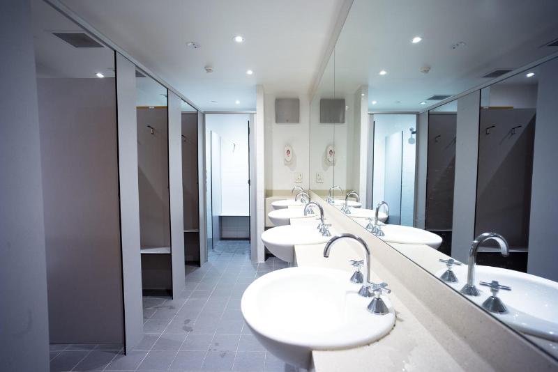 旅馆 The Village Canberra