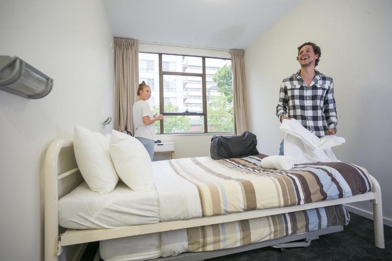 旅馆 The Village Canberra