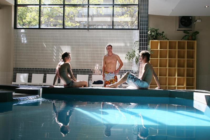 旅馆 The Village Canberra