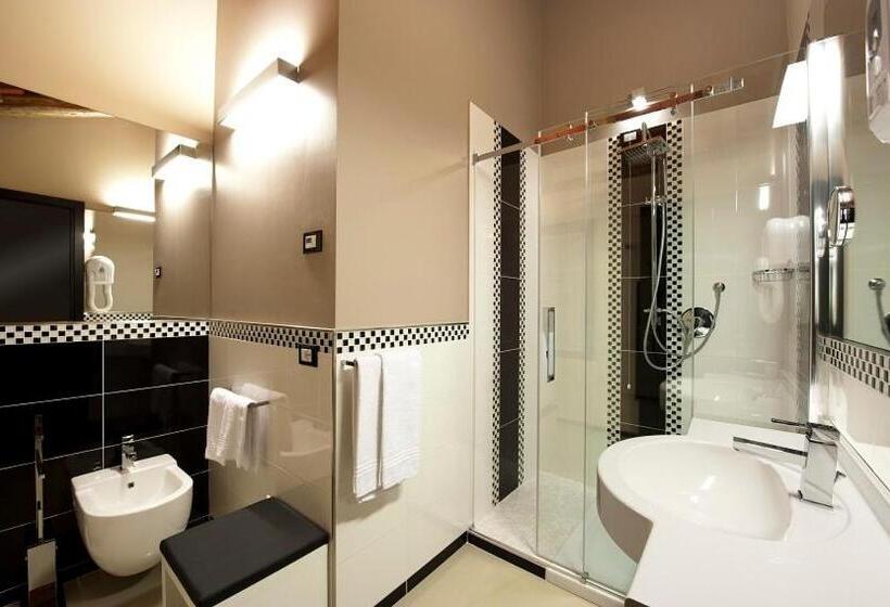 Villa Solaris Hotel & Residence